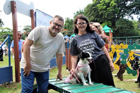 Prefeitura De Arapongas Inaugura Parc O Para Lazer De Pets Na Pra A Da