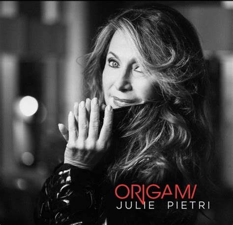 Photo Origami Le Nouvel Album De Julie Pietri Purepeople