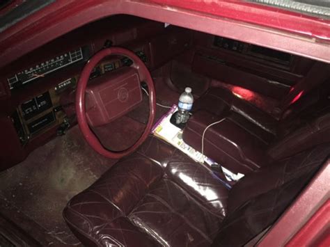 91 Cadillac deville - Classic Cadillac DeVille 1991 for sale
