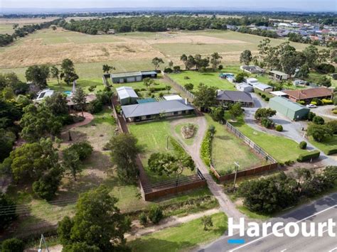 13 15 South Gippsland Highway Tooradin Vic 3980 Property Details