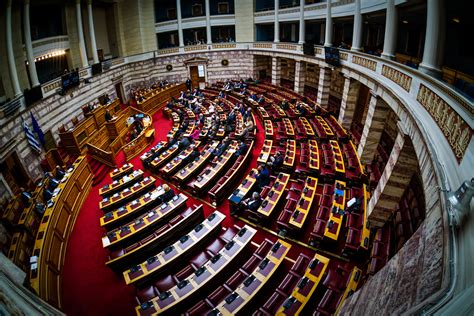 H κυβερνητική ατζέντα για το 2024 - Τολμηρές μεταρρυθμίσεις και μάχη ...