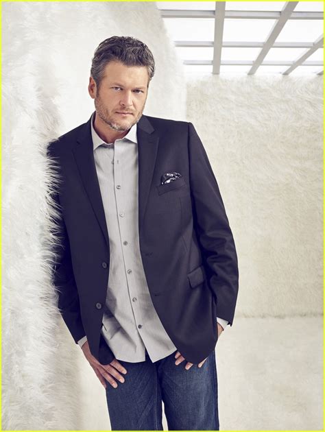 Here S Why Blake Shelton Was Chosen For Sexiest Man Alive Photo