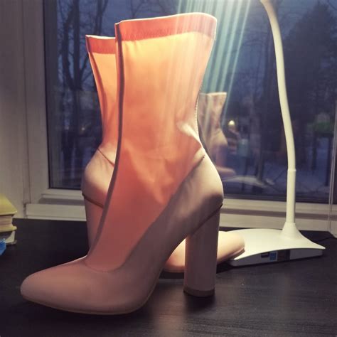 Light Nude Pink Sexy Simmi London Heels Gem