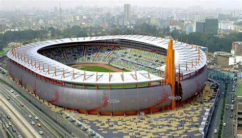 ­Chosica Friends: Estadio Nacional del Perú