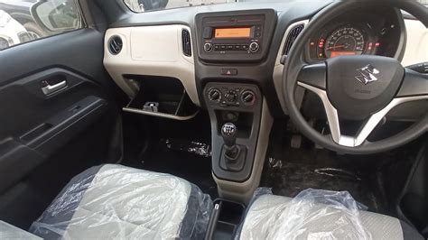 Maruti Suzuki Wagoner Vxi Bs6 Real Review Interior And Exterior