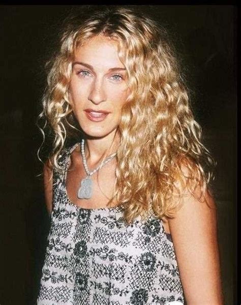 Pin by Barbara Juul on hår Carrie bradshaw hair Long blonde curls