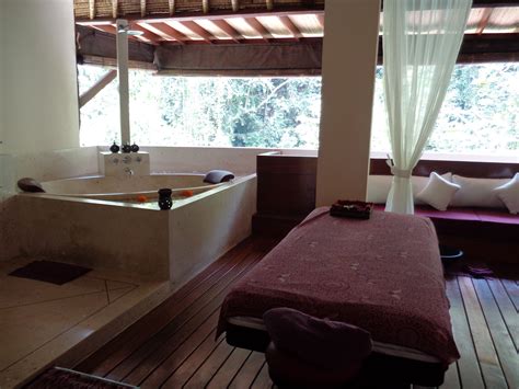 Hanging Gardens Ubud hotel review - Anna Everywhere