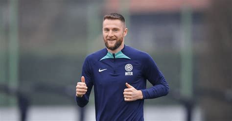 Skriniar Linter Aspetta Una Sua Risposta Sky Questa La Deadline