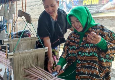 Mengenal Desa Sukarare Pusat Produksi Kain Tenun Lombok