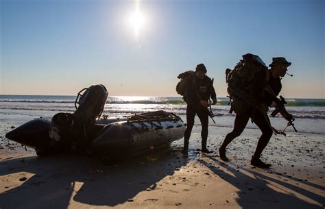 Dvids Images Recon Has Landed Marines Prepare The Way For Seaborne