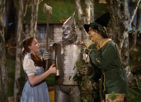 When Dorothy And Scarecrow Find Tinman Wizard Of Oz 1939 Wizard Of Oz Movie Wizard Of Oz