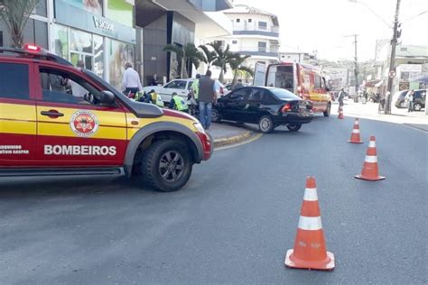 Colisão Entre Carro E Moto Deixa Homem Ferido No Centro De Gaspar Jornal Cruzeiro Do Vale