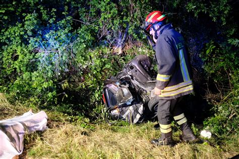 Incidente A Forlimpopoli Morta Una Donna Feriti Due Giovani