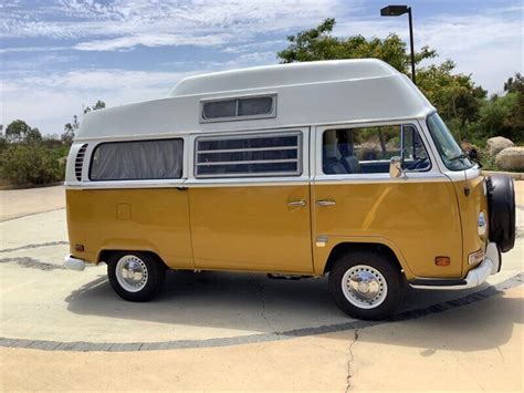 1971 Volkswagen Busvanagon 28 Camper New Paint Campers For Sale