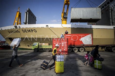 Awal Mudik Lebaran Kapal Laut Antara Foto