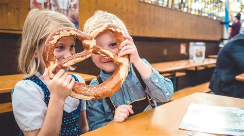 How To Make Bavarian Soft Pretzels For Oktoberfest Beers With Mandy