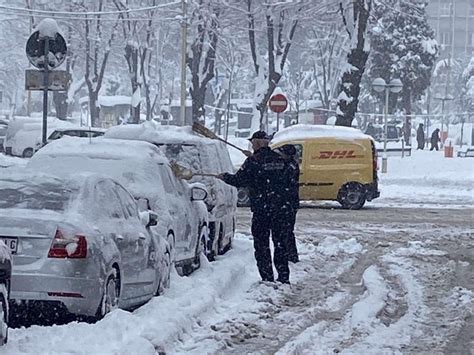 Iz proleća ulećemo u ledeni talas Posle kiše i grmljavine narednih