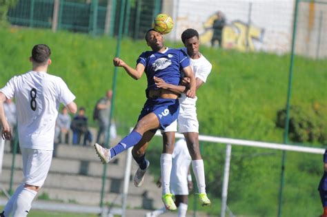 Actualité Séniors 1 l interview décalée de Karim club Football