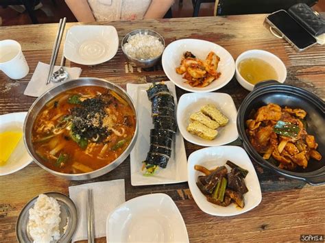 선정릉역 맛집 3호집 장칼국수 제육볶음 둘 다 포기 못해 혼밥러 환영 네이버 블로그