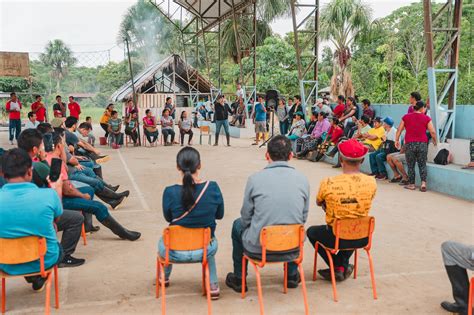 Prefecto de Pastaza visita la comunidad de Ishcayaku en el cantón Santa