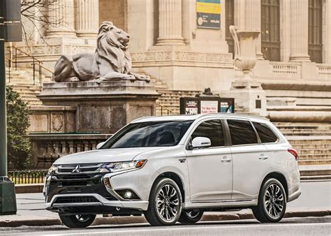 Mitsubishi Outlander Phev Precios Versiones Y Equipamiento En M Xico