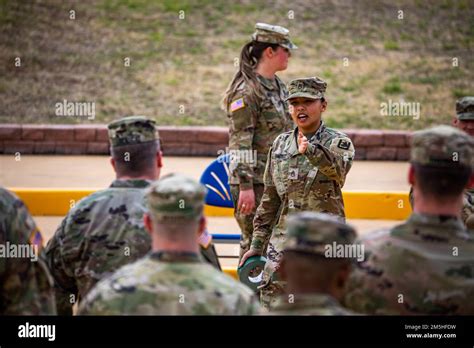 ÉTATS UNIS Le sergent d état major de l armée Zoe Marie Kimbell