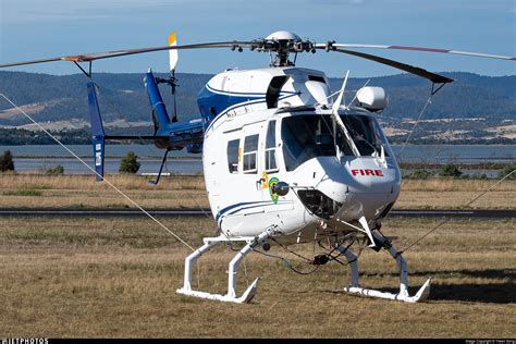 Vh Fhf Mbb Kawasaki Bk117b 2 Helitrek Yiwen Song Jetphotos