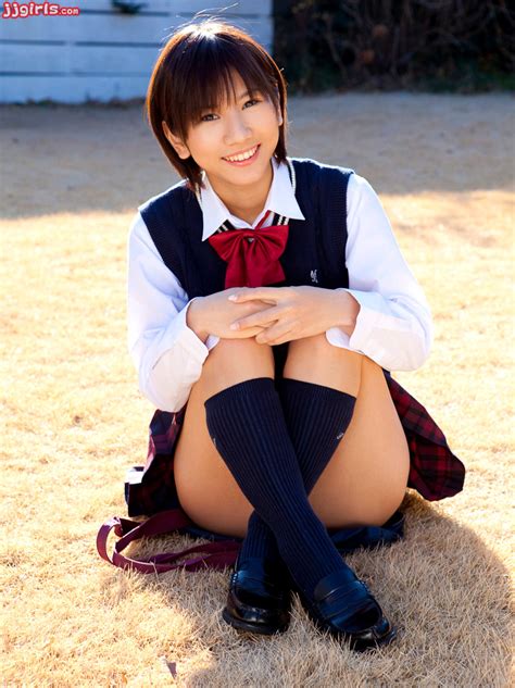 JapaneseThumbs AV Idol Jui Kizuki 希月樹衣 Photo Gallery 1