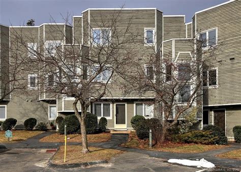 1410 Whitney Ave Unit D 2 Hamden Ct 06517 Mls 170171717 Redfin