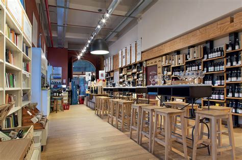 Bottega del Vino - Villaggio Narrante in Fontanafredda & Casa di E ...