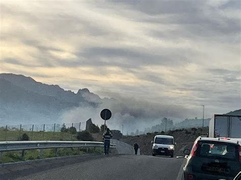 Fotogallery Assalto A Un Portavalori In Ogliastra Spari In Strada