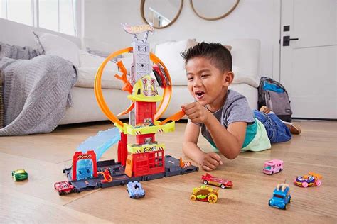 Трек Хот Вилс Пожарная станция Суперпетля Hot Wheels City Fire Station грн Іграшки