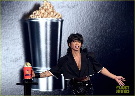 Bretman Rock Puts His Abs On Display at MTV Movie & TV Awards: Unscripted 2021 | Photo 1312154 ...