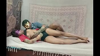 Me cojo a mi novia después de mucho tiempo y la hago chorrear XVIDEOS