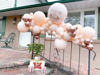 Balloon Garlands Make It Pop Decor