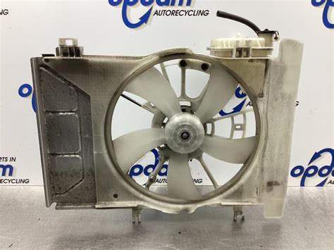 Cooling Fans Toyota Yaris Ii V Vvt I