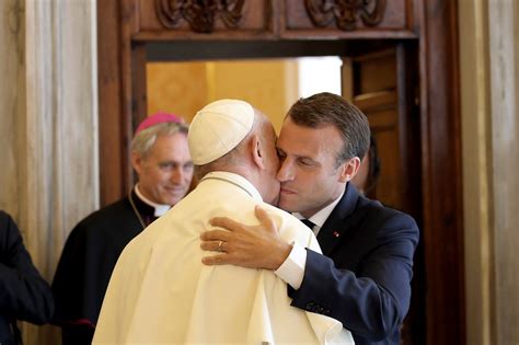 Emmanuel Macron Au Vatican Un Voyage Diplomatique Et Philosophique