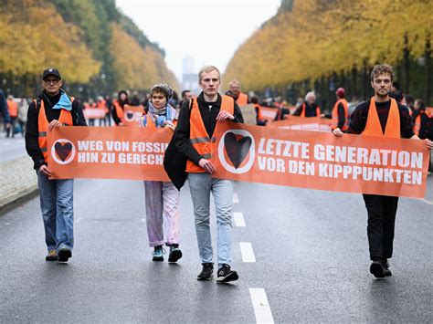 Klima Kleber K Ndigten Neue Protestwelle Und Gro Demo In Wien An