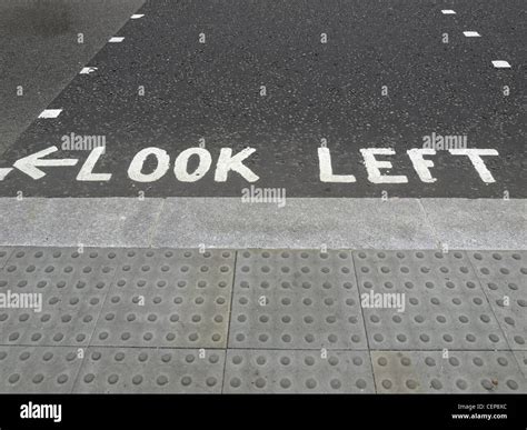 Look left street hi-res stock photography and images - Alamy