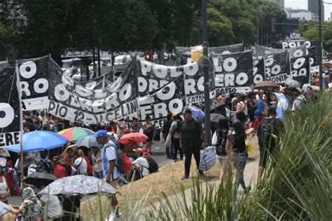 El Gobierno suspenderá a alrededor de 160 mil beneficiarios de los