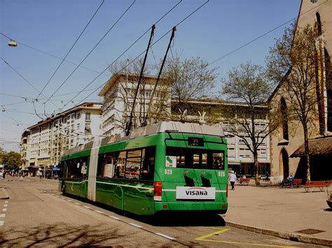 Basel Basler Verkehrsbetriebe Bvb Neoplan Gelenktrolleyb Flickr