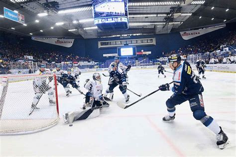 Fotogalerie Hokej extraliga 36 kolo Vítkovice Ridera Bílí Tygři