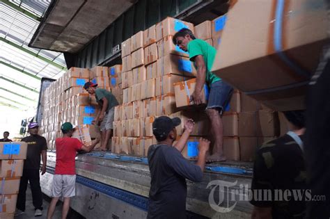 Surat Suara Pemilu 2024 Di Gudang Logistik KPU Kabupate Bandung Foto 5