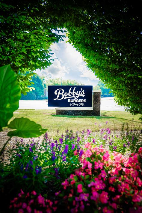 Bobbys Burgers By Bobby Flay Announces Grand Opening For First