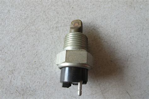 Engine Coolant Temperature Switch Standard Ts 25 Fit Chevy Gmc Ebay