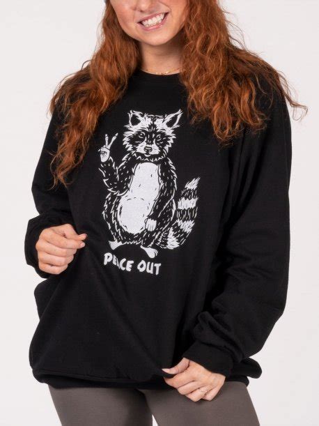 How To Dress Like Jules From Euphoria In A Sustainable Way - Ethically ... 