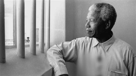 Video Nelson Mandela S Life In Prison ABC News