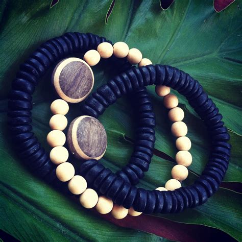 Black Coconut And Bayong Wood