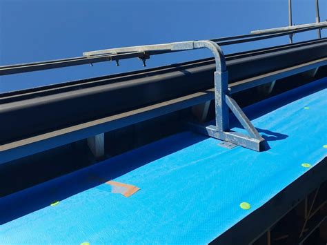 Roof Safety Rail Edge Protection Kit 1 - Mildura Roofing - Roofing Rail