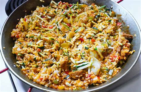 Vegetarian Paella - Vegan Paella - SoupAddict